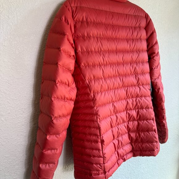 Patagonia 💋 Women’s Down Sweater \\ Size Medium // Red-Orange w/ purple lining - Picture 10 of 12